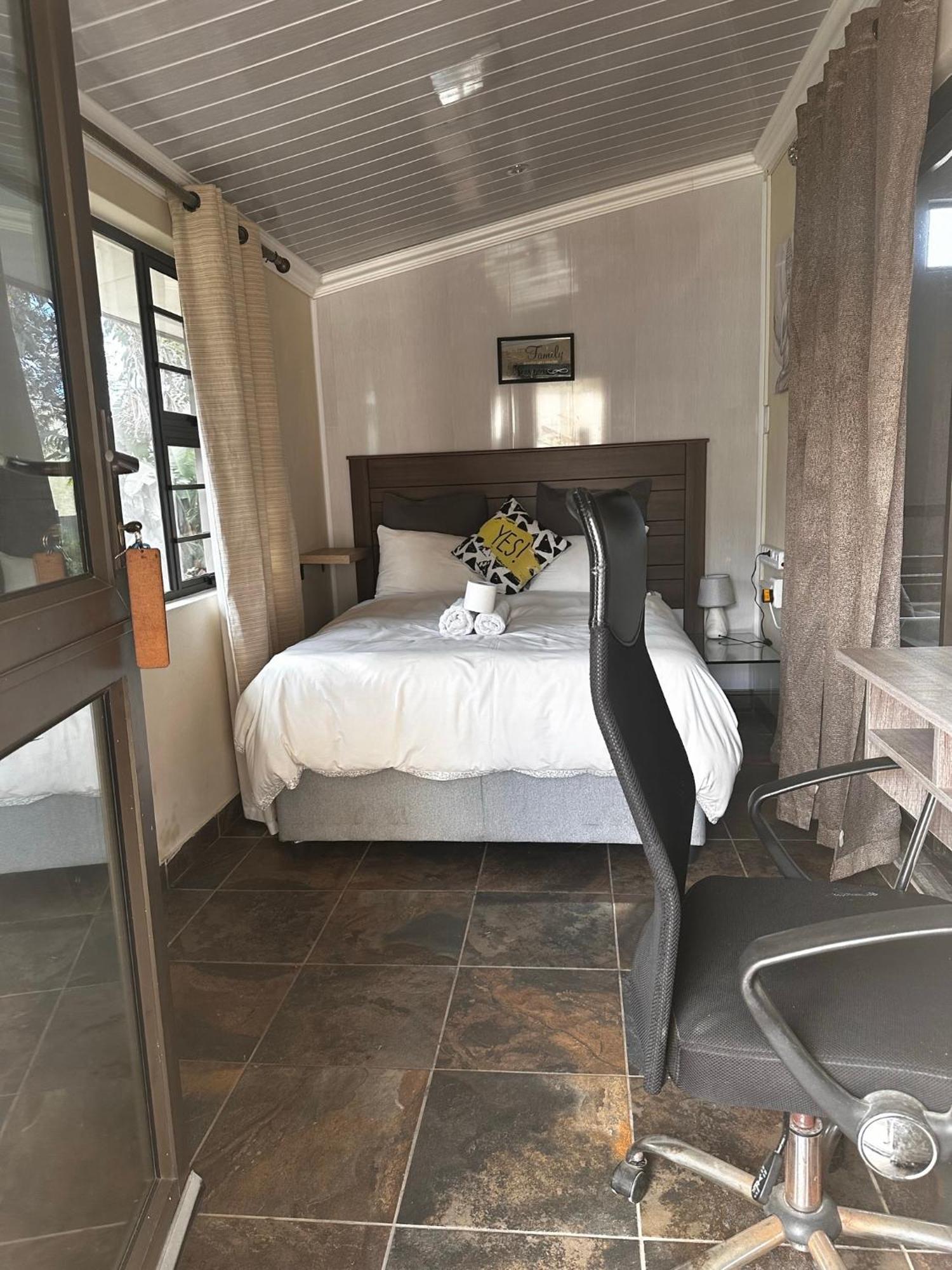 Apartment On Keam East London